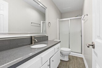Interior Photo - Magnolia