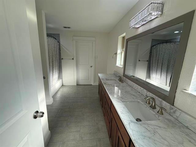 Building Photo - 6121 Preston Haven Dr