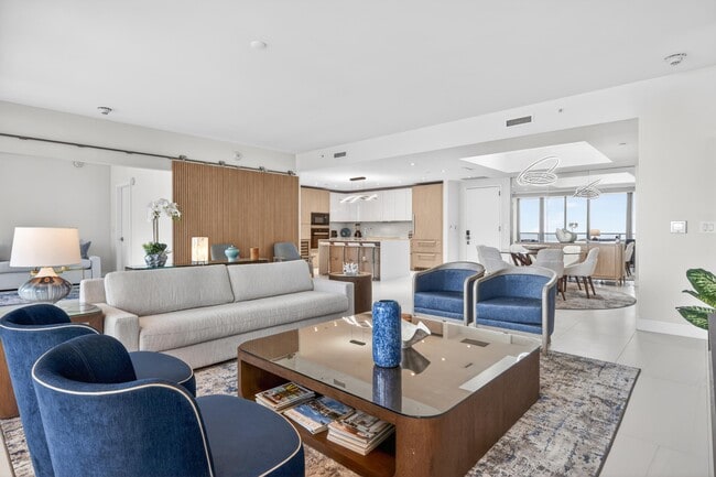 Foto del edificio - 3100 N Ocean Dr