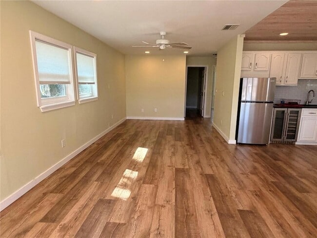 Building Photo - 53706 River Trace Rd