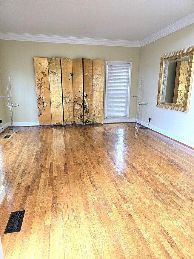 Foto del edificio - Available Now