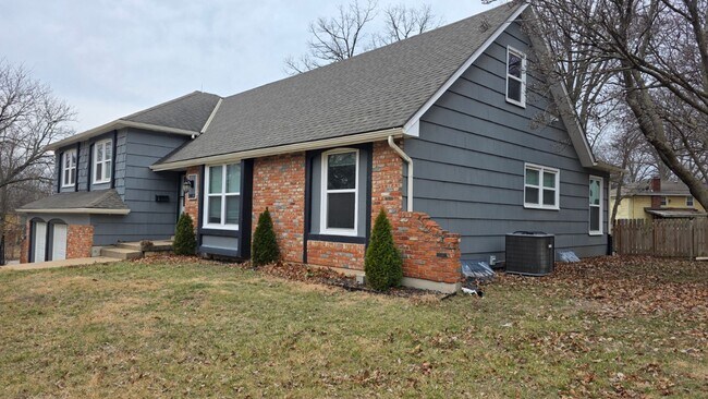 Building Photo - Coming Soon-Beautiful 4bedroom 2.5 bath