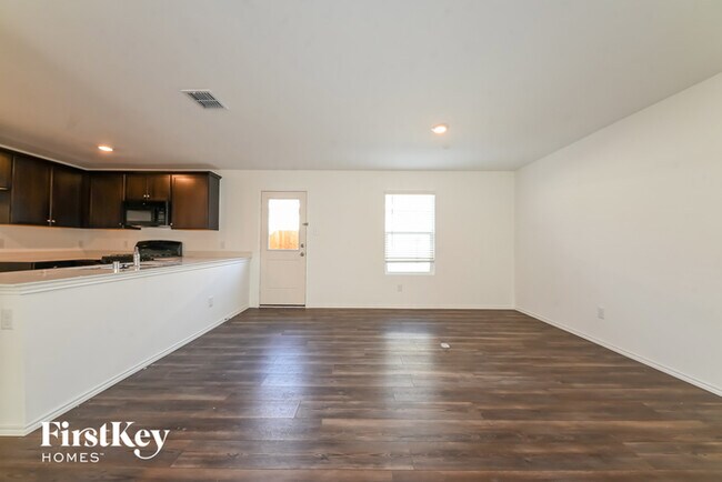 Building Photo - 5815 Grindstone Dr