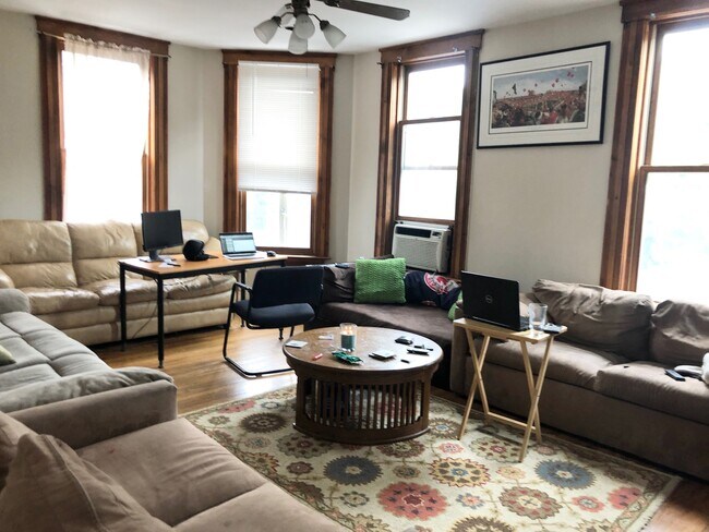 Foto del edificio - 338 K St