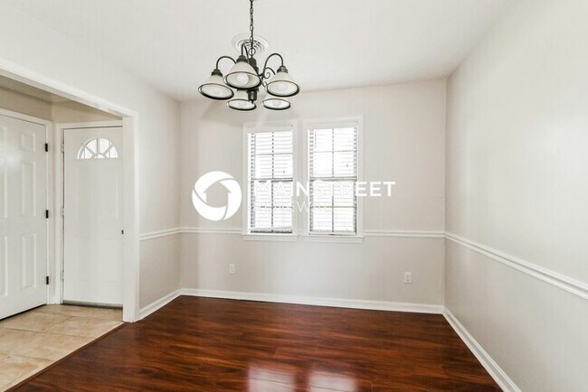 Foto del edificio - 3 Bedroom Pet-Friendly Home in MEMPHIS, TN with Main Street Renewal