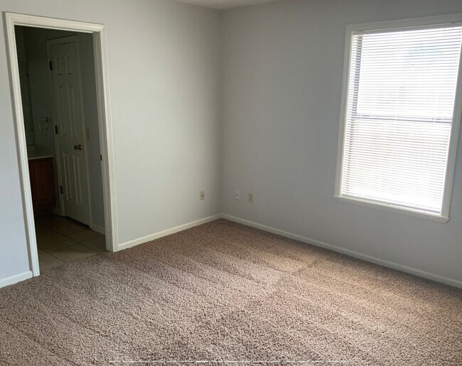 Foto del edificio - 1328-1328 Birch St