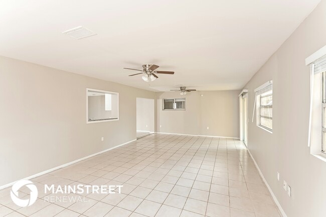 Foto del edificio - 2549 Brampton Ct