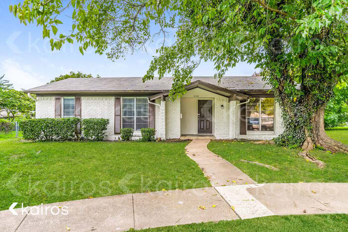 Foto principal - 350 E Davis Cir