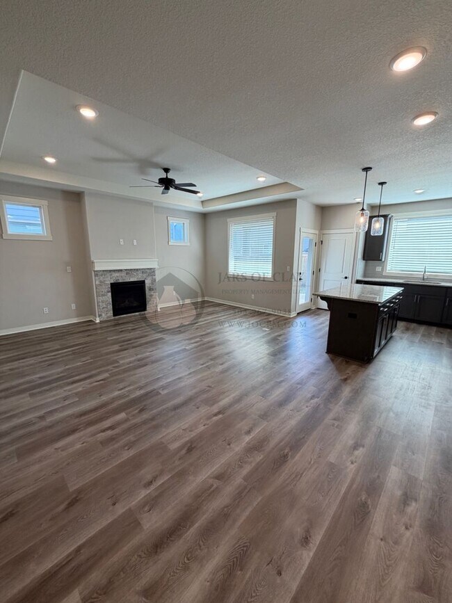 Foto del edificio - Great Location- Great Single Level House-  Don't Miss this!!!