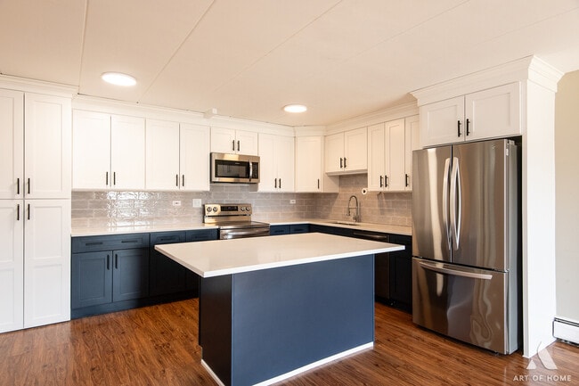 Foto del edificio - 18 E Old Willow Rd