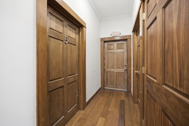 Foto del edificio - 823 McCallie Ave