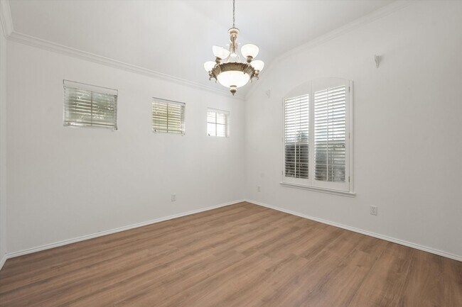 Foto del edificio - 4111 Kite Ln