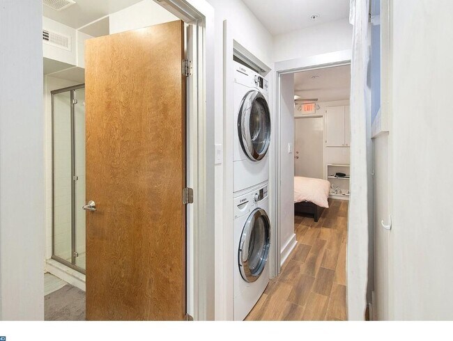 Foto del edificio - 4240 Pine Street