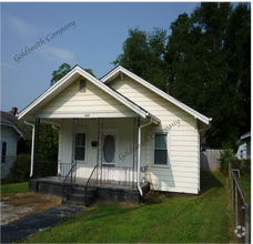 Building Photo - 108 Chandler St