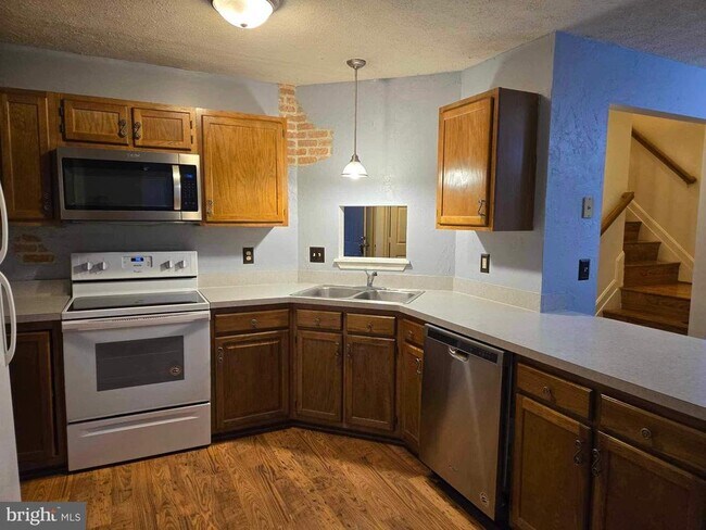 Building Photo - 20892 Jo Marie Way
