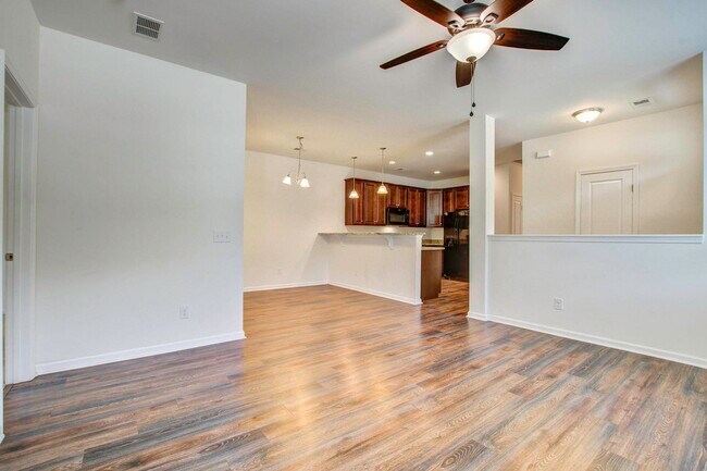 Foto del edificio - 848 Winthrop St