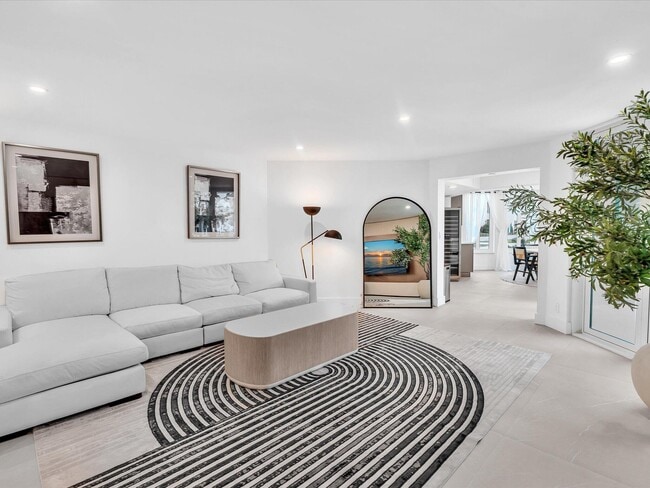 Foto del edificio - 120 SE 5th Ave