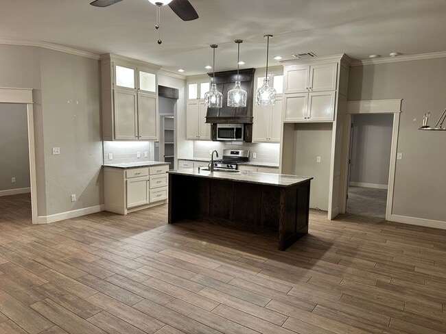 Building Photo - 3 Bed 2 Bath NW Edmond