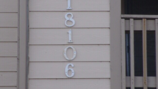 Foto del edificio - 18106 E Ohio Ave