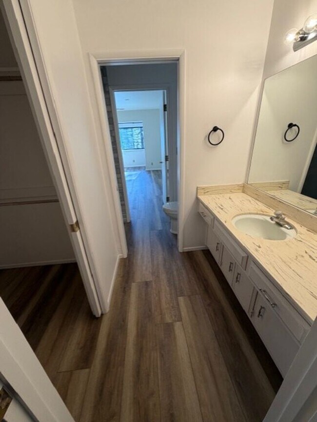 Foto del edificio - Northwood Estate Charmer - REDUCED PRICE