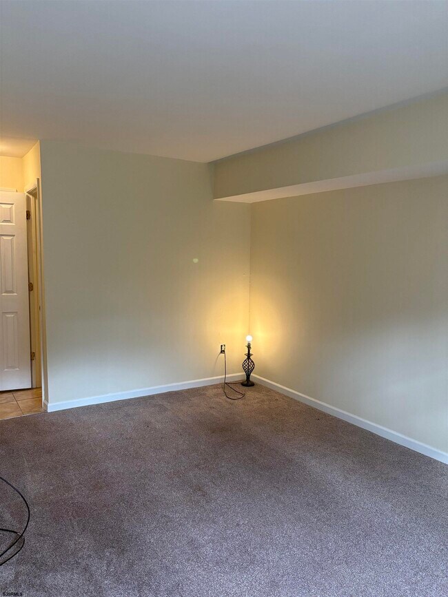 Foto del edificio - 2705 Goldenrod Ct