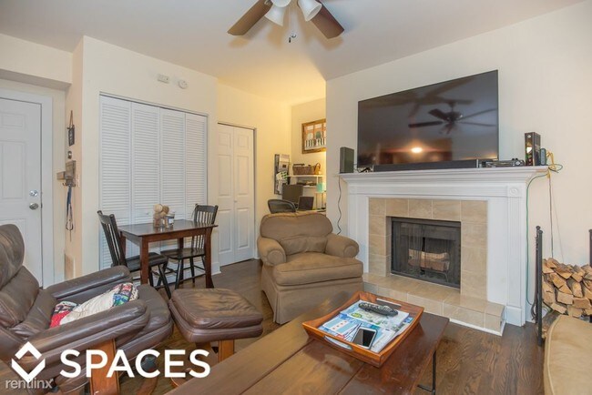 Foto del edificio - 937 W Cornelia Ave