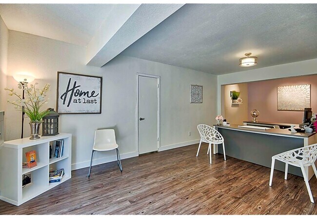 Foto del interior - Somerset plaza