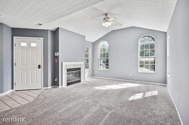 Foto del edificio - 2 br, 2 bath Condo - 301 Villa Oaks Ln