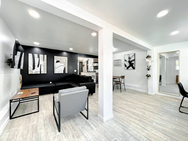 Photo - 1829 Hollenbeck Dr Apartment