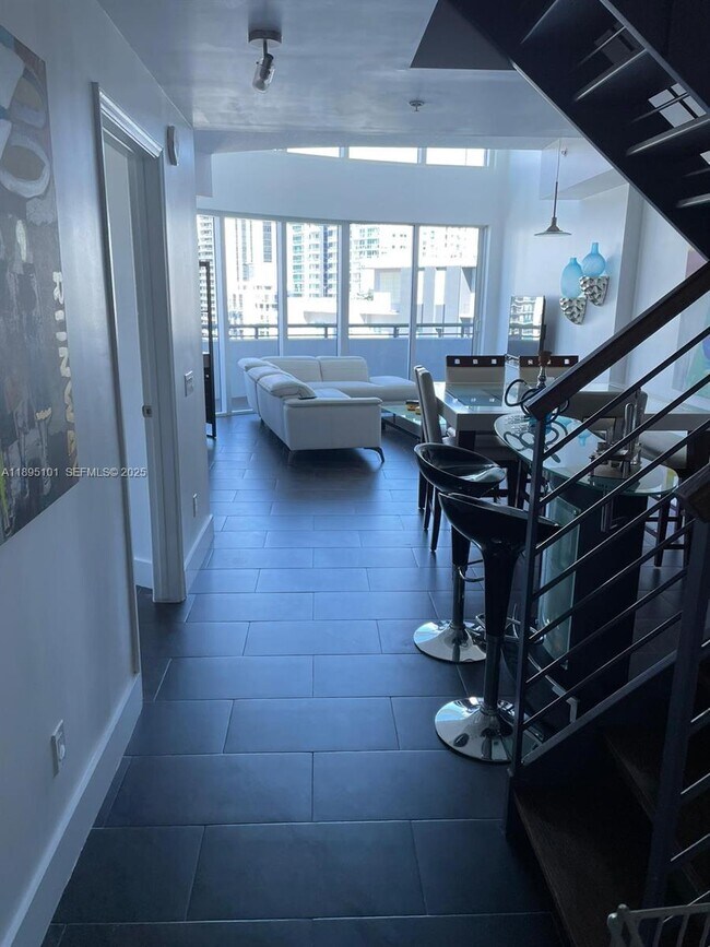 Foto del edificio - 60 SW 13th St