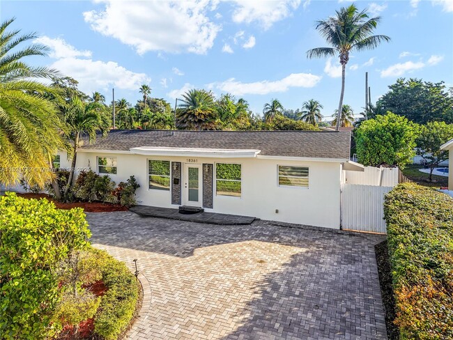 Foto del edificio - 18361 NE 7th Ct