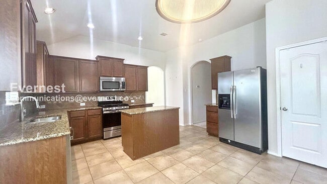 Building Photo - 129 Snowflake Dr