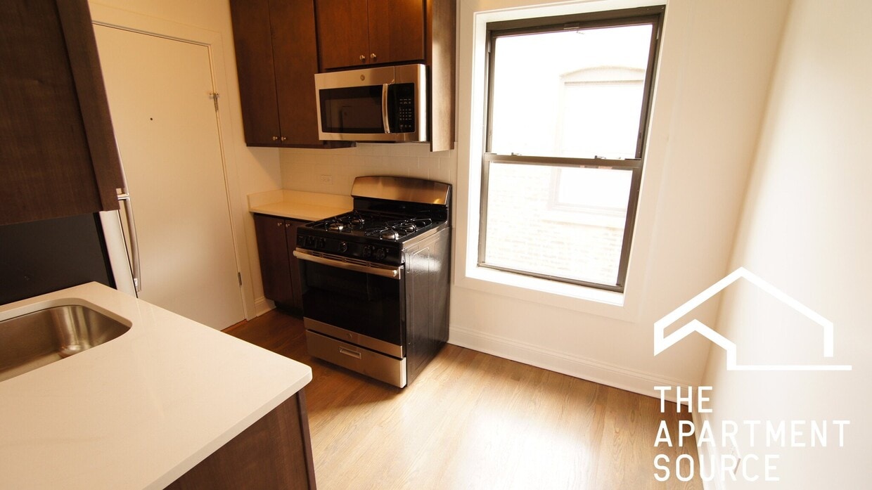 Photo - 2645 N Spaulding Ave (Chicago, IL)