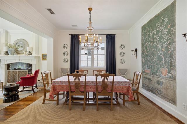 Foto del edificio - 2704 Amherst Ave