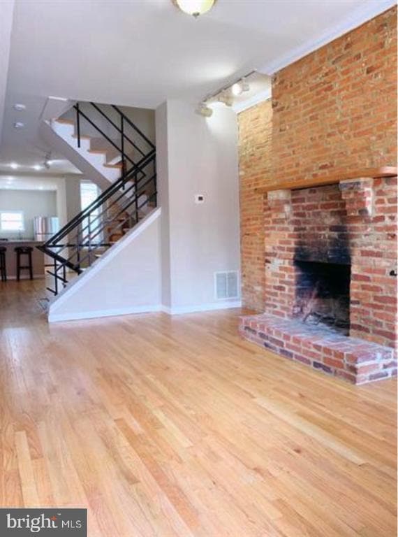 Building Photo - 1628 S Charles St