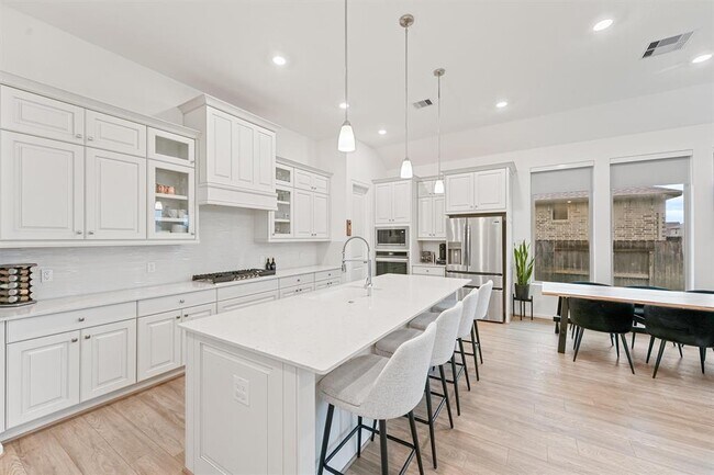 Foto del edificio - 5160 Andorra Bend Ln