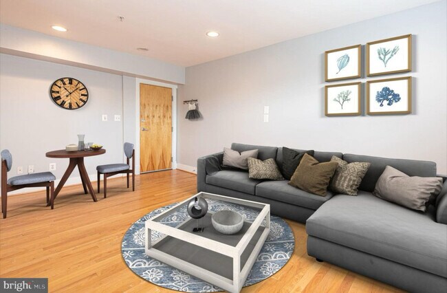 Foto del edificio - 2608 Sherman Ave NW