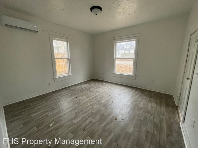 Building Photo - 1 br, 1 bath House - 807 S Nettleton