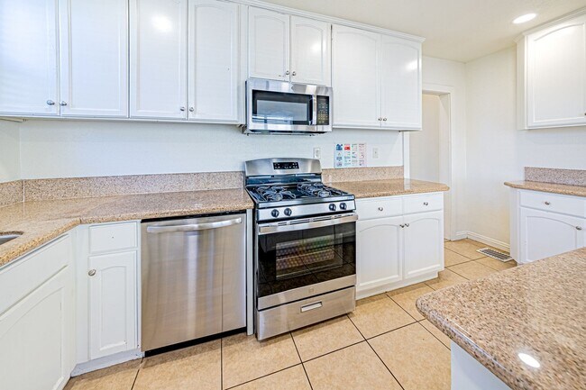 Foto del edificio - 2943 Walton Ave
