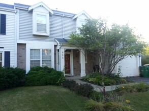 Building Photo - 464 Attenborough Way