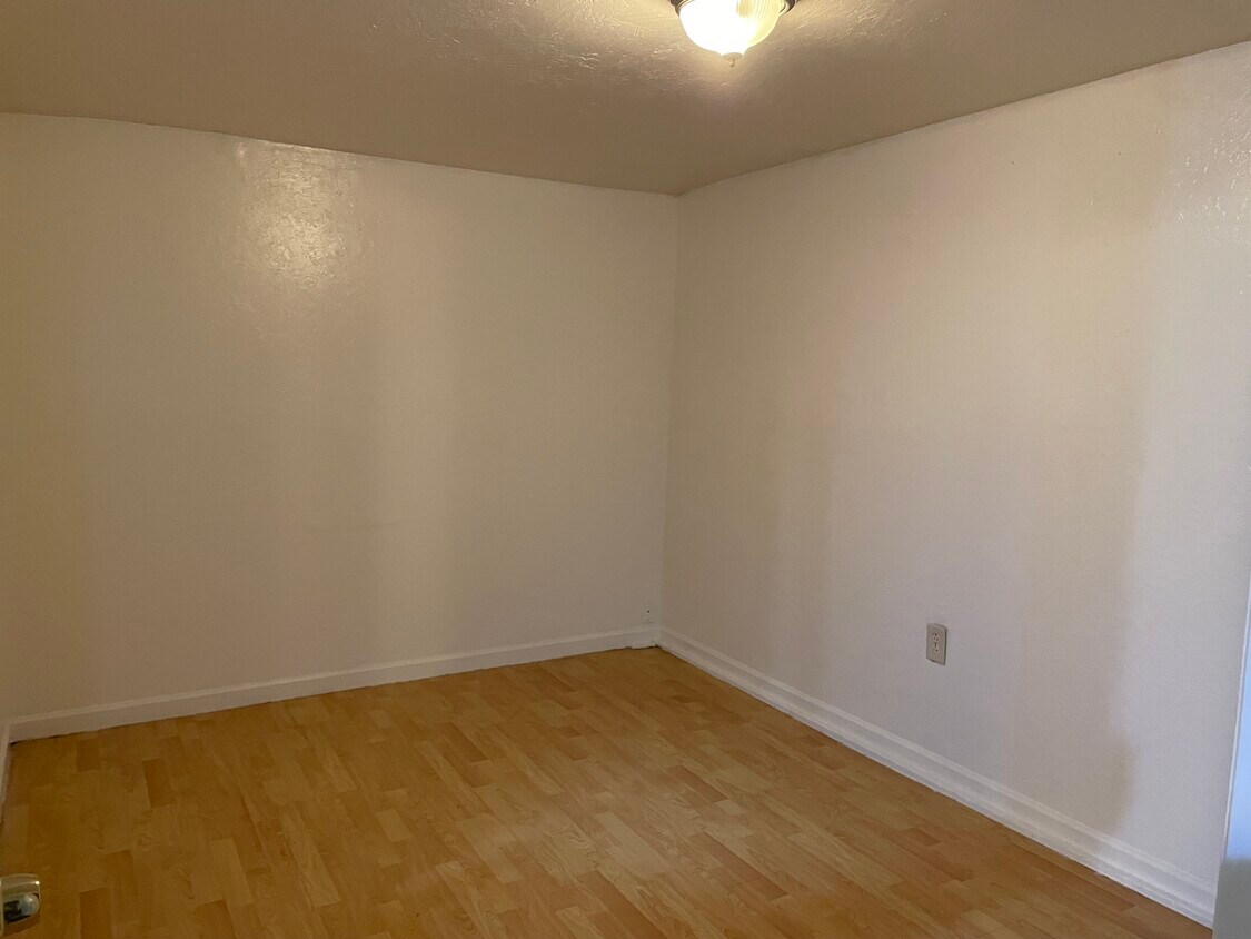 Foto del edificio - 4219 Nevin Ave