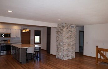 Building Photo - 2668-2670 Mutchler Rd
