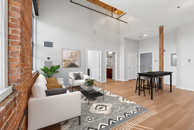 Building Photo - Voke Lofts