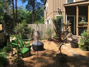 Building Photo - 217 Morehead St