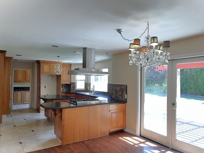 Foto del edificio - Spacious Home in San Luis Country Club Est...