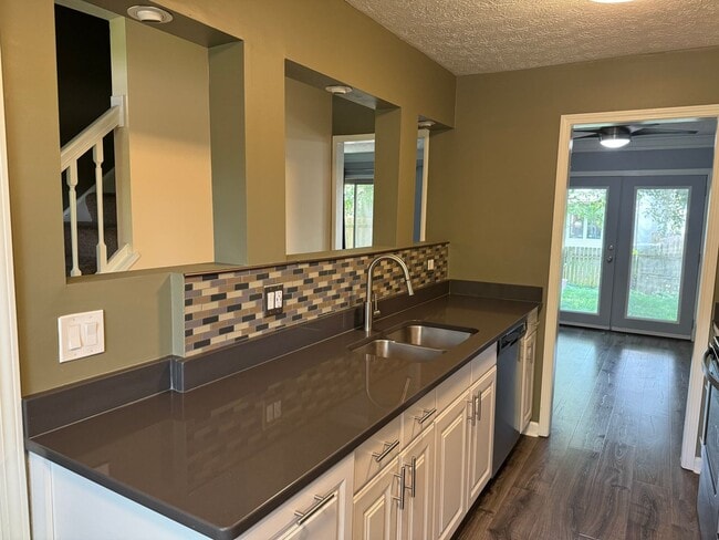 Building Photo - 2 Bedroom, 2.5 Bathroom Half Double in Dublin, OH