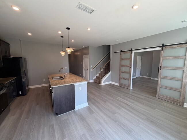 Foto del edificio - 303 Cannonbury Wy