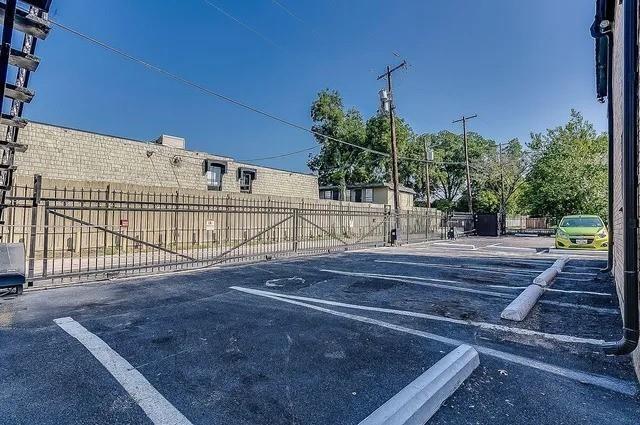 Building Photo - 2805 Reagan St