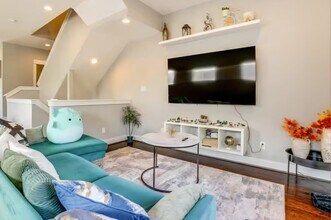 Building Photo - 3108 Baer St