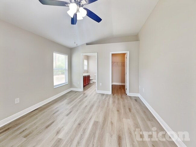 Building Photo - 6681 Freeport Dr